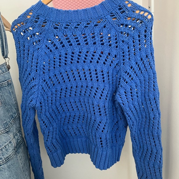 American eagle sweater - Picture 2 of 3
